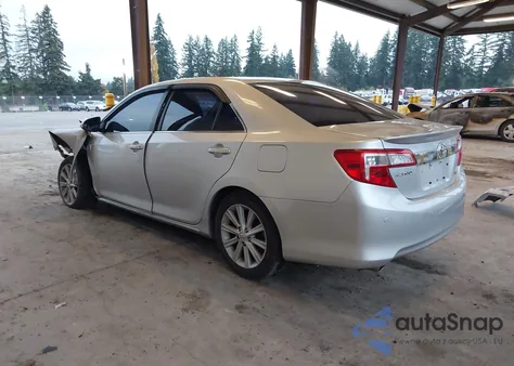 2013 Toyota Camry Xle V6 z USA, uszkodzony, nr VIN 4T1BK1FK3DU526117